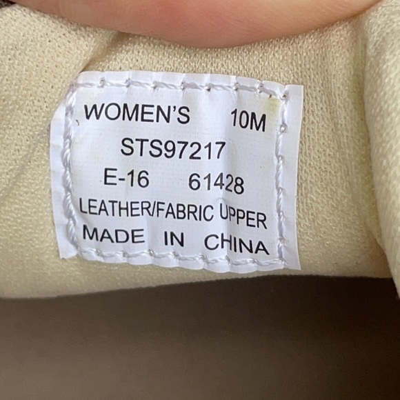 Sperry - Picture 4 of 4